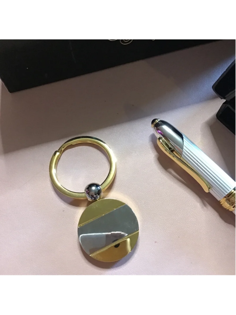 Gold/Silver Players Casino Pen & Keychain Set NEW